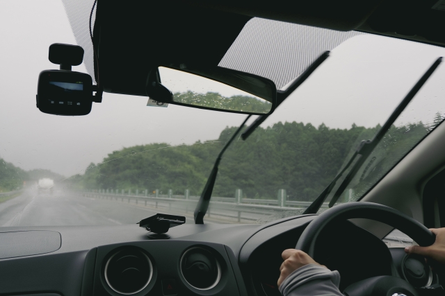 雨の日の運転